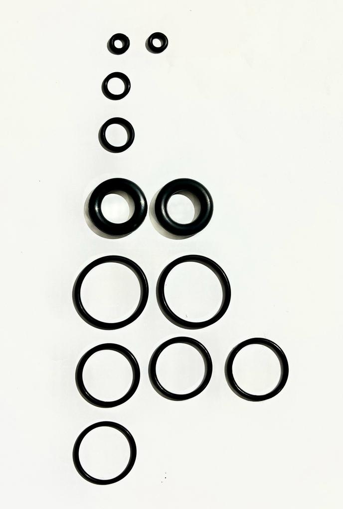 ‎Set of 12 rubber bands with accessories   /      Set 12 gumiček s příslušenstvím